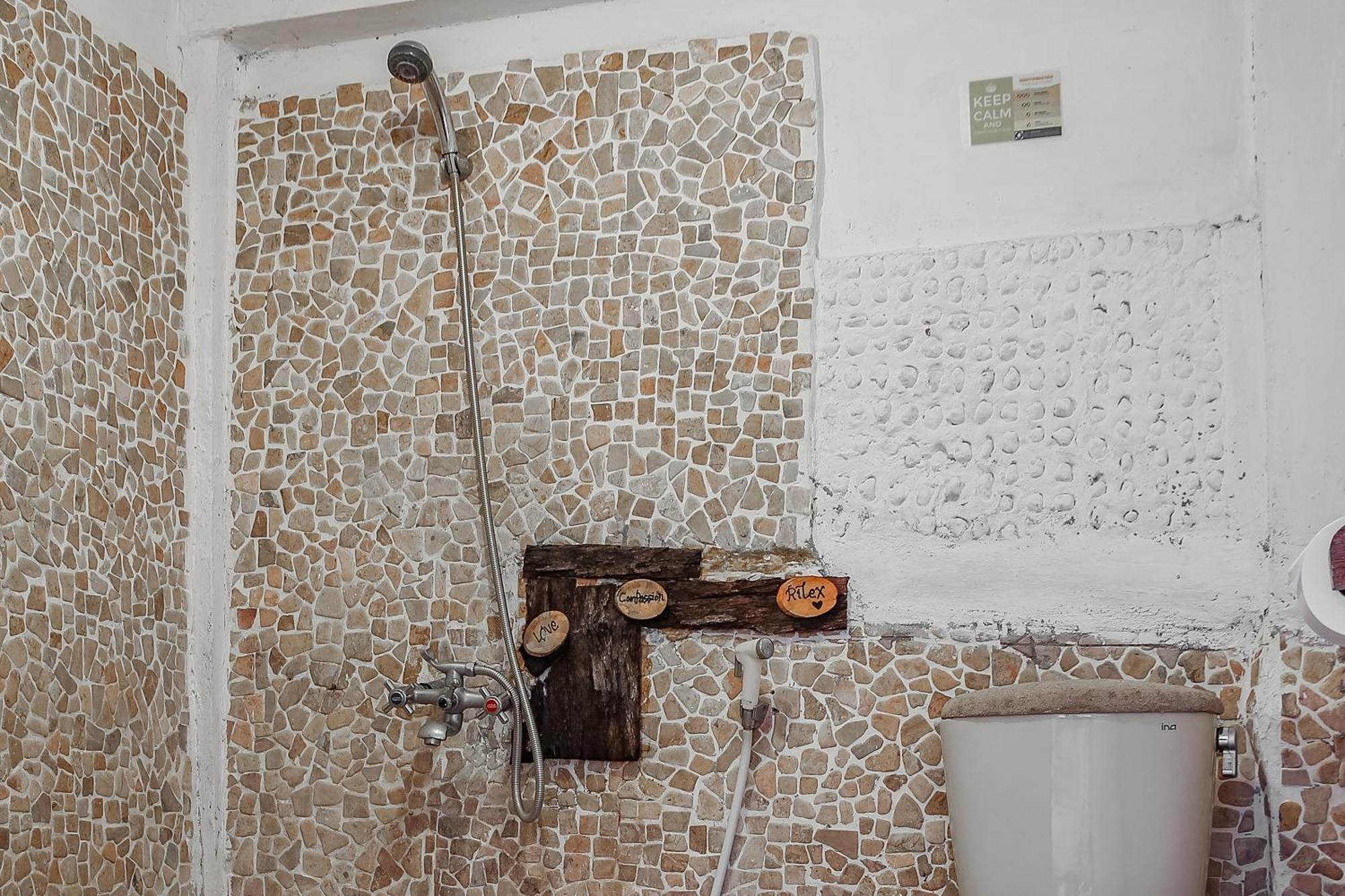 Cemara Beachfront Suite Mondu Экстерьер фото