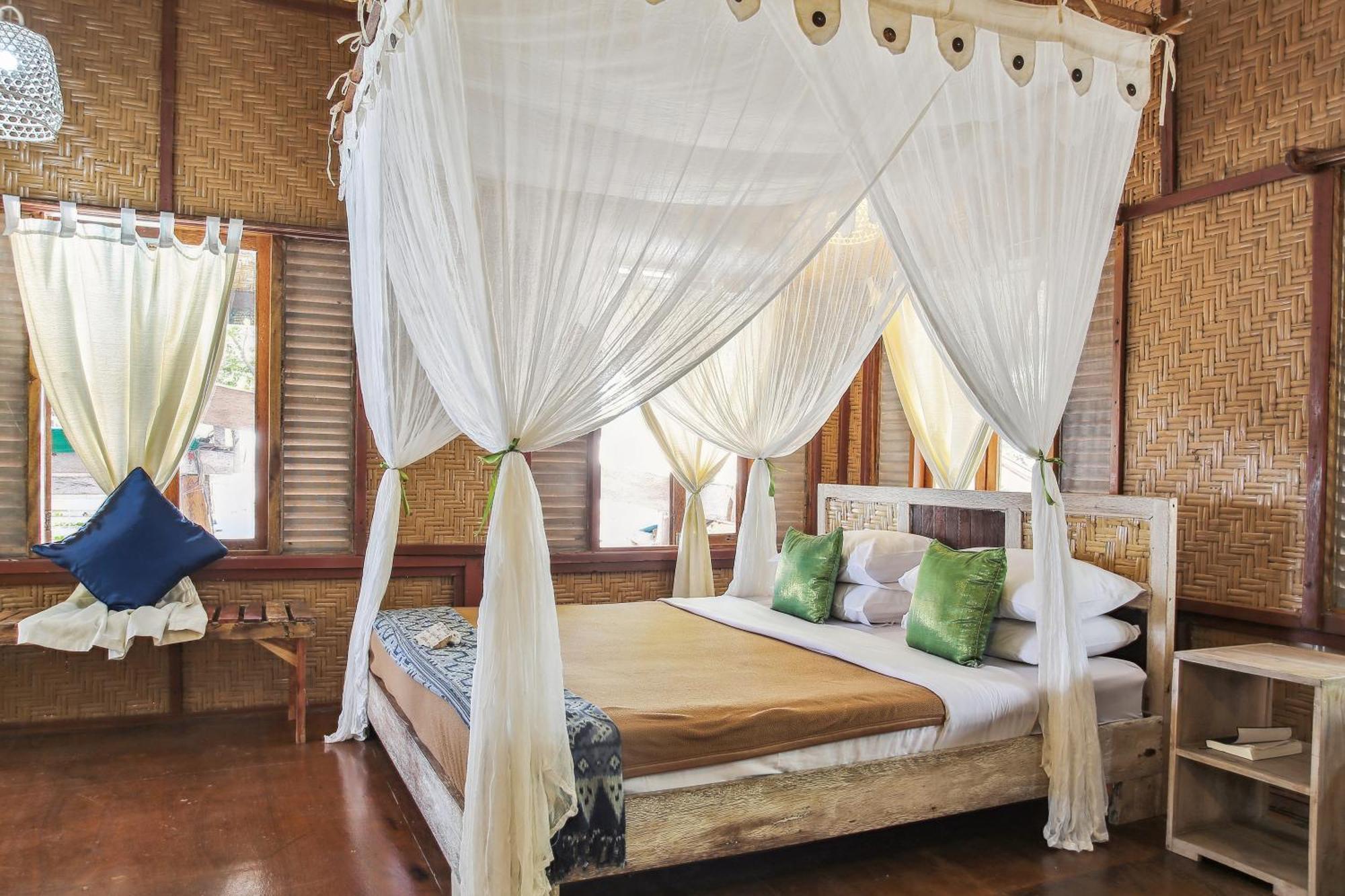 Cemara Beachfront Suite Mondu Экстерьер фото