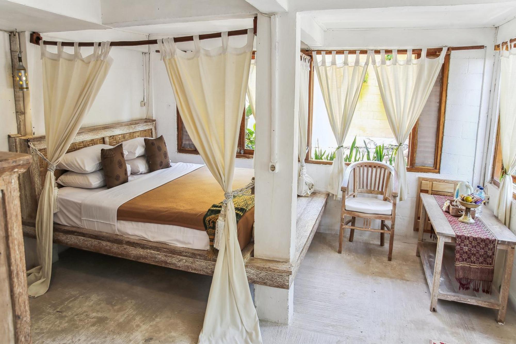 Cemara Beachfront Suite Mondu Экстерьер фото