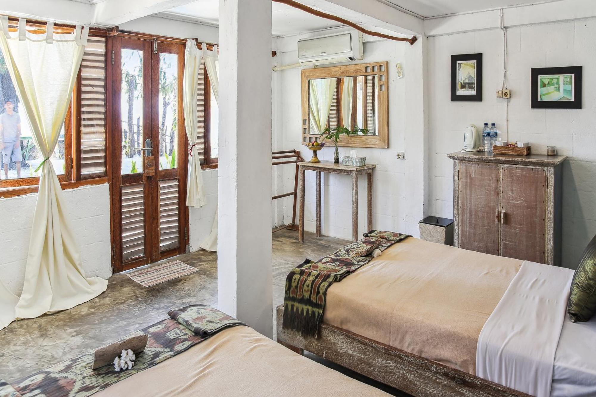 Cemara Beachfront Suite Mondu Экстерьер фото