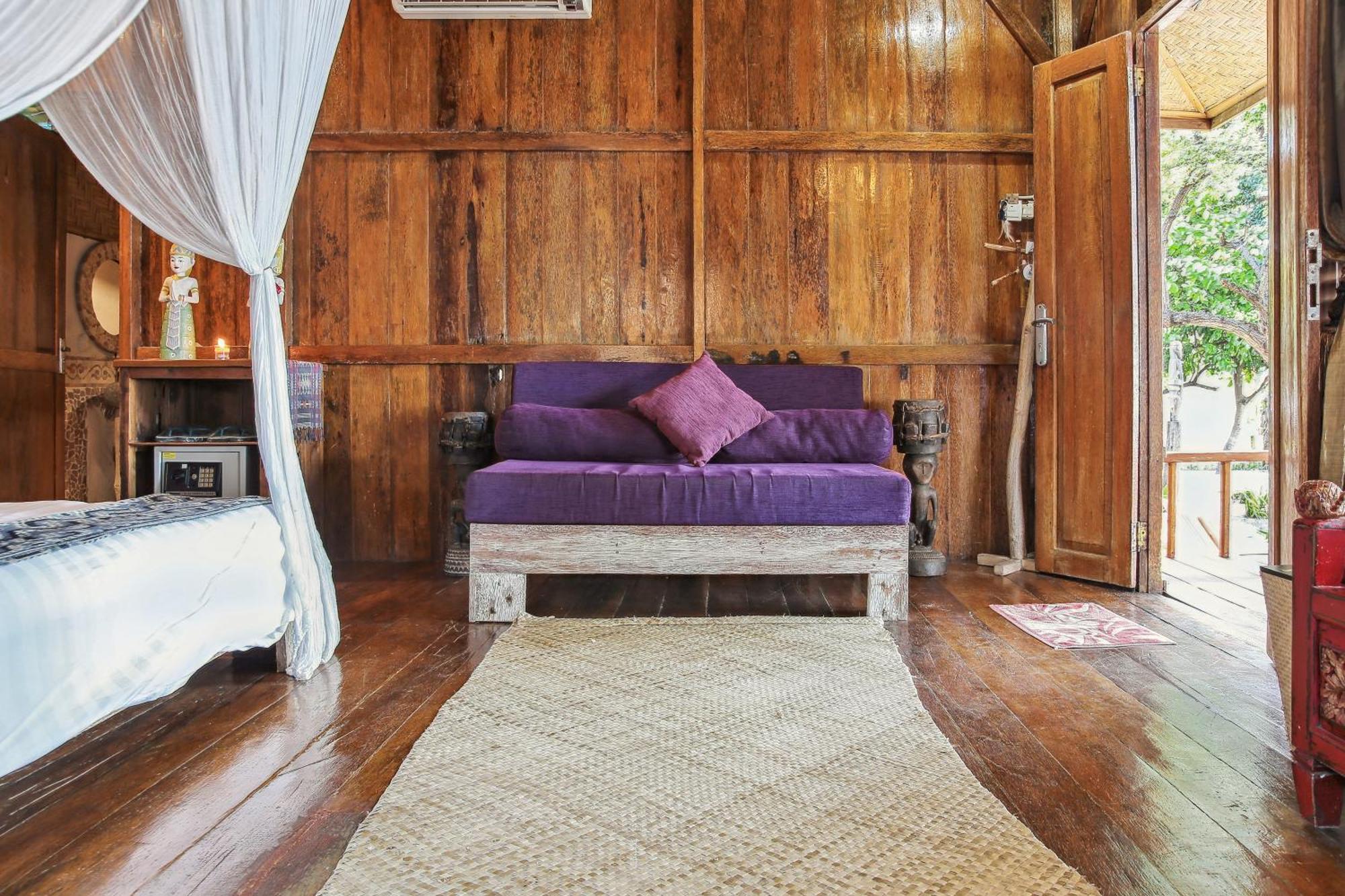 Cemara Beachfront Suite Mondu Экстерьер фото